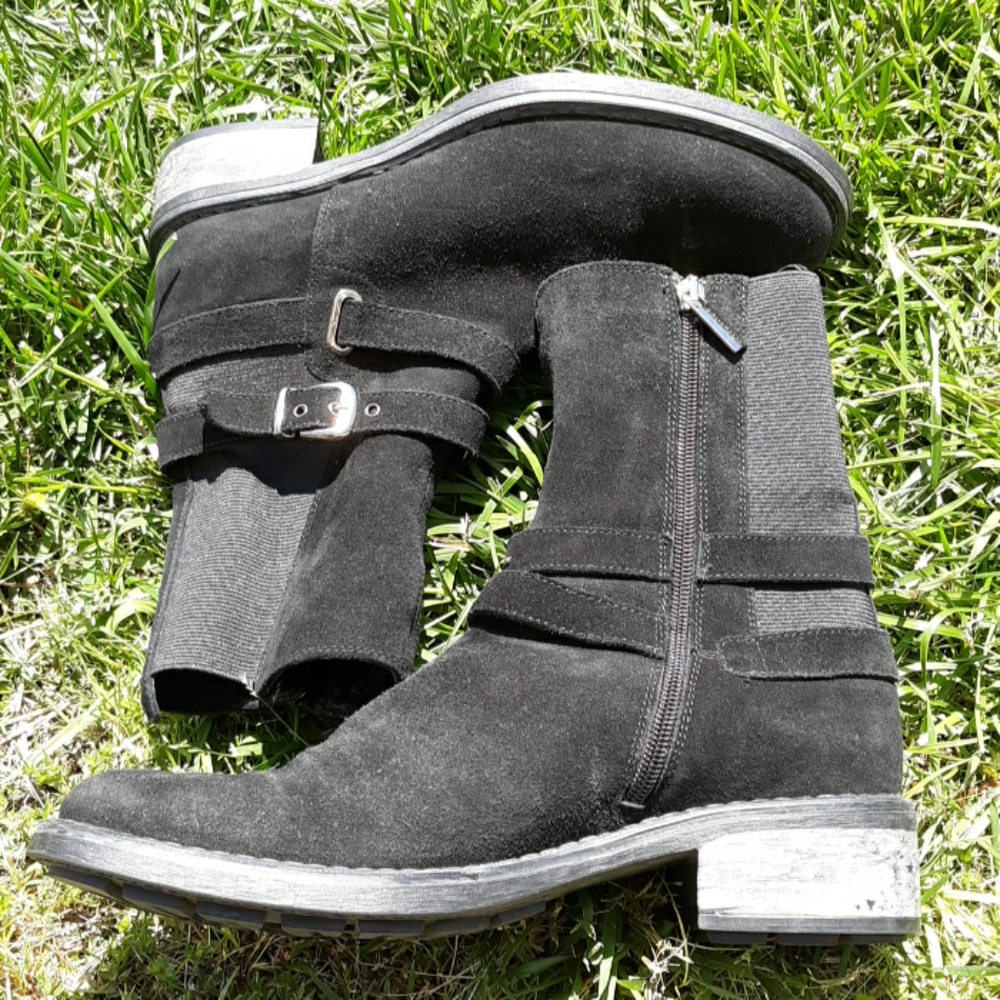 Aquatalia Suede Buckle Ankle Boots Size 8.5